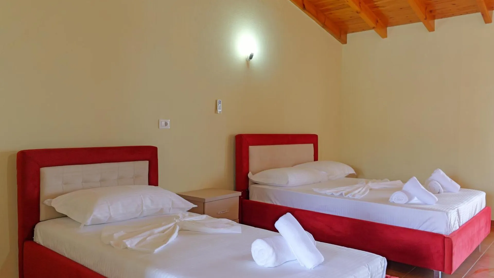 Vila Xhovani Ksamil